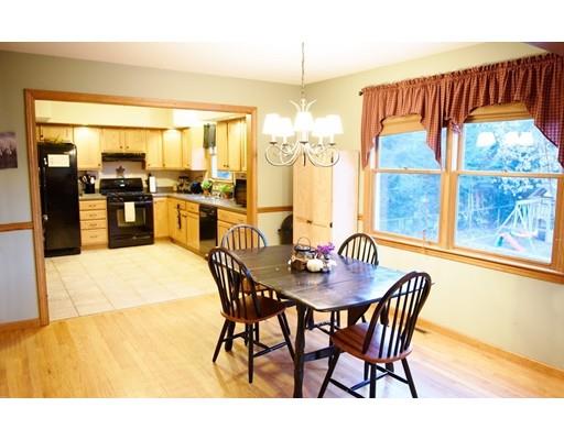 75 Fox Woods Dr, Springfield, MA 01129 photo 7