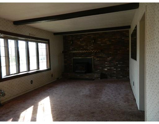 4 Eddy St, Fairhaven, MA 02719 photo 5