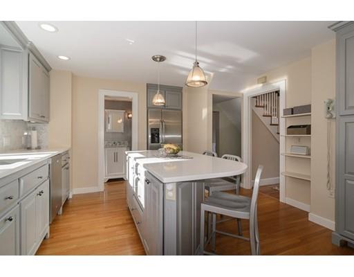 10 Roberts Rd, Wellesley, MA 02481 photo 4