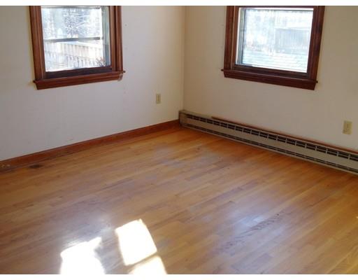 8 Shepherd Ave, Dudley, MA 01571 photo 9
