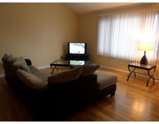 49 Arthur St, Fall River, MA 02720 photo 4