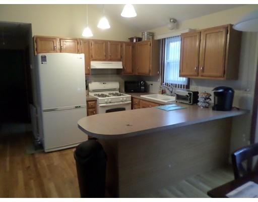 49 Arthur St, Fall River, MA 02720 photo 3