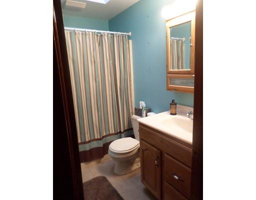 49 Arthur St, Fall River, MA 02720 photo 5