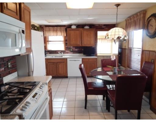 68 School St, Saugus, MA 01906 photo 5