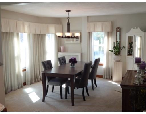 68 School St, Saugus, MA 01906 photo 1
