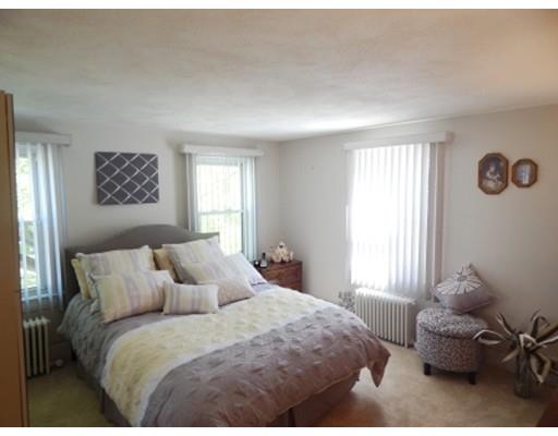 68 School St, Saugus, MA 01906 photo 8