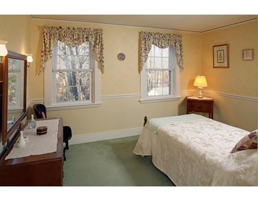 10 Jones St, Hingham, MA 02043 photo 6