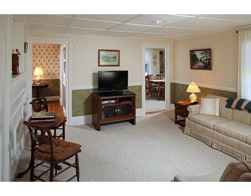 10 Jones St, Hingham, MA 02043 photo 5