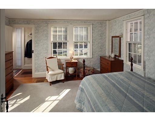 10 Jones St, Hingham, MA 02043 photo 7