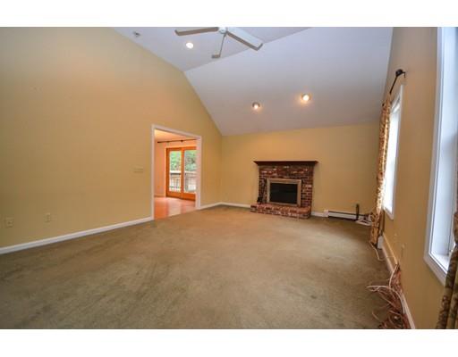 78 Whitins Rd, Sutton, MA 01590 photo 14