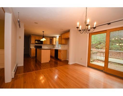 78 Whitins Rd, Sutton, MA 01590 photo 6