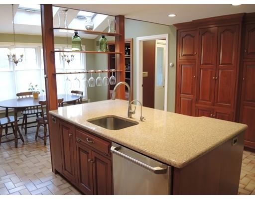 120 Laurel Dr, Needham, MA 02492 photo 8