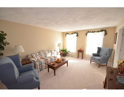 9 Jackson Cir, Franklin, MA 02038 photo 8