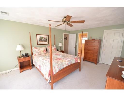 9 Jackson Cir, Franklin, MA 02038 photo 10