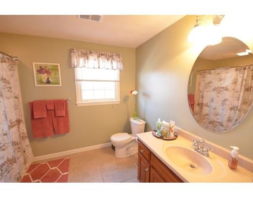 9 Jackson Cir, Franklin, MA 02038 photo 16