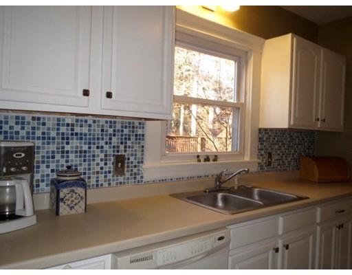 21 Daviston St, Springfield, MA 01108 photo 3