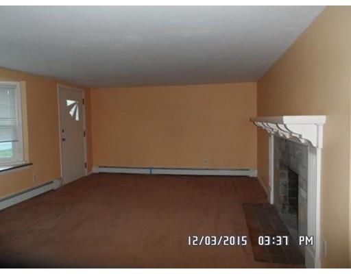 89 Park Ave, Webster, MA 01570 photo 2