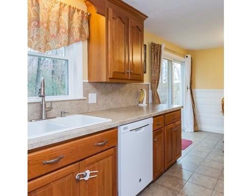 55 Glenvale St, Springfield, MA 01119 photo 12