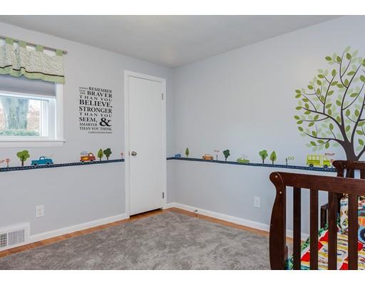 55 Glenvale St, Springfield, MA 01119 photo 14