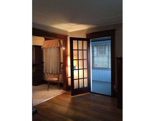 57 Dorset St, Springfield, MA 01108 photo 5