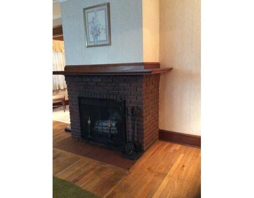 57 Dorset St, Springfield, MA 01108 photo 3