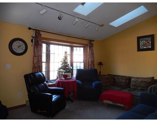 189 Silvin Rd, Chicopee, MA 01013 photo 6