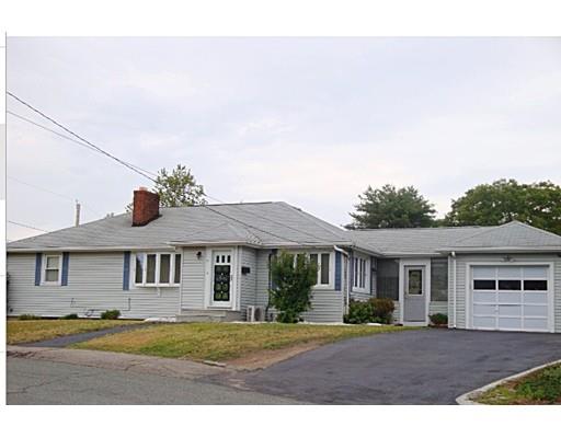 5 Canavan Dr, Randolph, MA 02368 photo 1