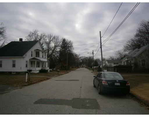 64 Joseph St, Springfield, MA 01119 photo 3