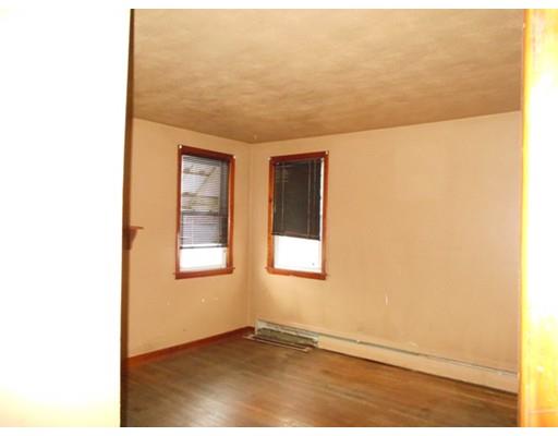 16 Kay St, Springfield, MA 01109 photo 5