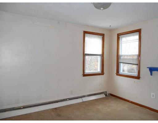 16 Kay St, Springfield, MA 01109 photo 6