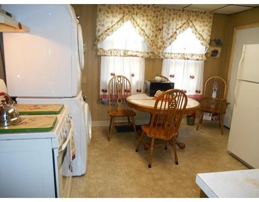 187 Marion St, Springfield, MA 01109 photo 6
