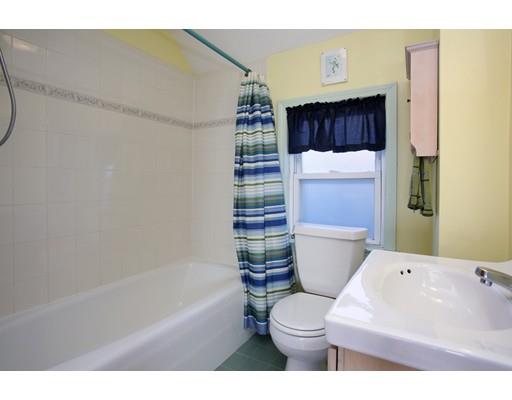 26 Bolster St, Everett, MA 02149 photo 9