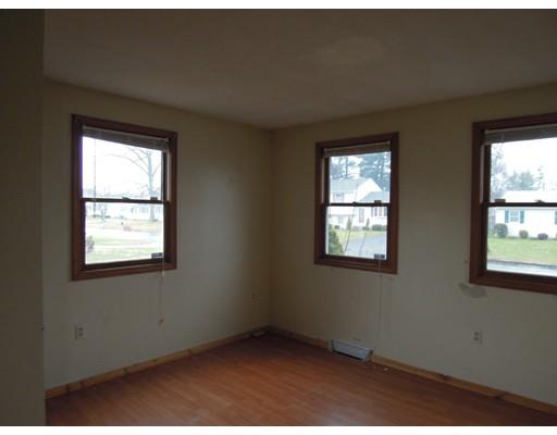 177 Starling Rd, Springfield, MA 01119 photo 8