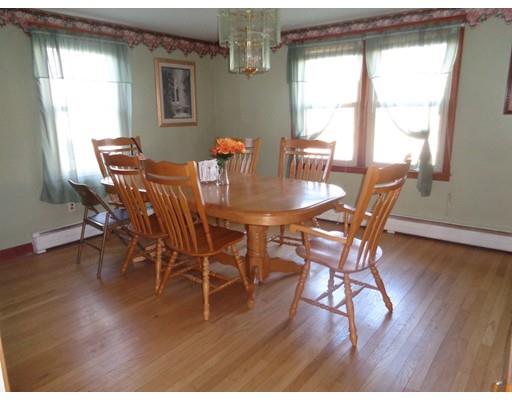 22 Ray St, Webster, MA 01570 photo 6