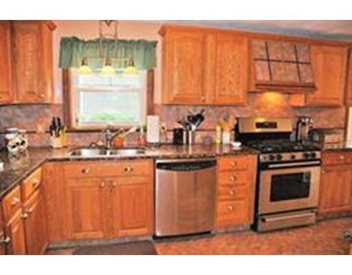 2 Eldridge St, Bourne, MA 02532 photo 1