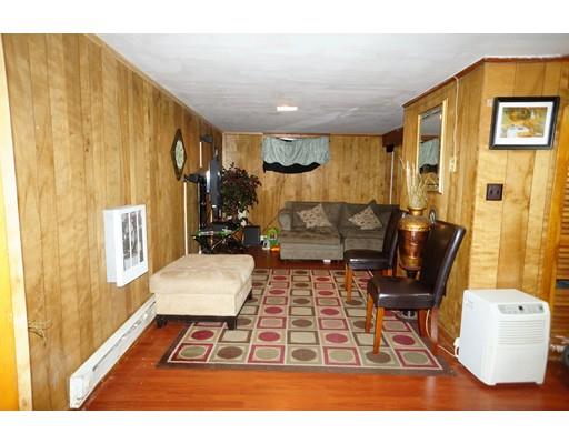 99 Blunt Rd, Springfield, MA 01109 photo 12