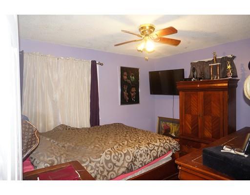 99 Blunt Rd, Springfield, MA 01109 photo 6
