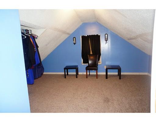 99 Blunt Rd, Springfield, MA 01109 photo 17