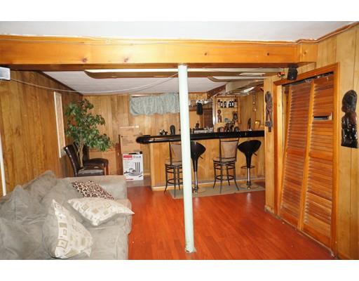 99 Blunt Rd, Springfield, MA 01109 photo 15