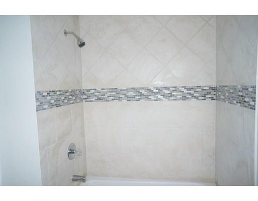 42 Perkins St, Springfield, MA 01118 photo 8