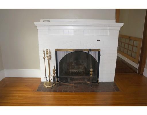 42 Perkins St, Springfield, MA 01118 photo 4