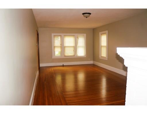 42 Perkins St, Springfield, MA 01118 photo 3