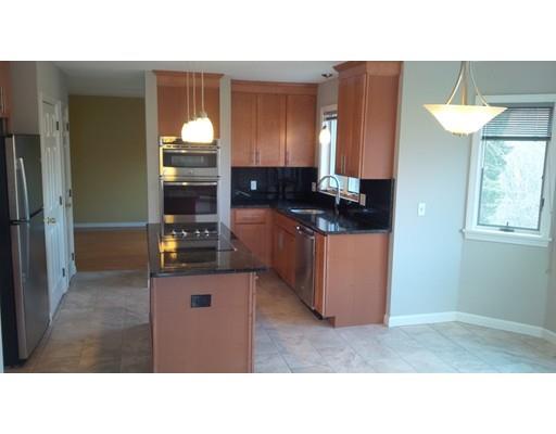 78 Hammersmith Dr, Saugus, MA 01906 photo 2