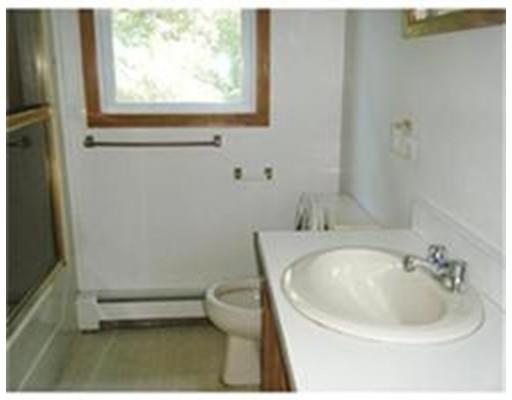 52 Sunset Blvd, East Wareham, MA 02538 photo 6