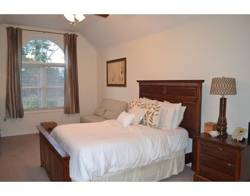 129 Acrebrook Rd, Springfield, MA 01129 photo 11