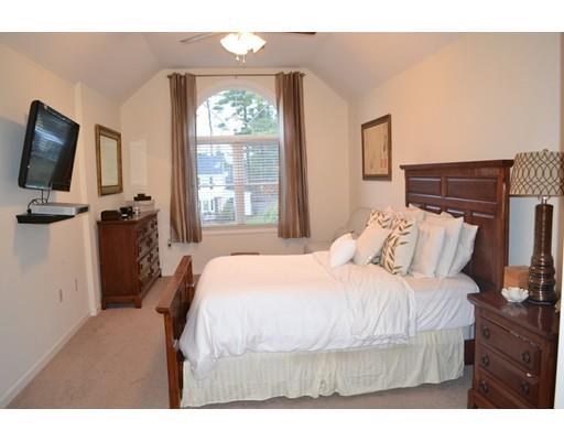 129 Acrebrook Rd, Springfield, MA 01129 photo 10