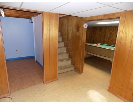 56 Acrebrook Dr, Chicopee, MA 01020 photo 12