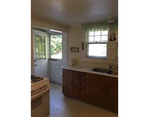 48 Oak St, Wareham, MA 02571 photo 6