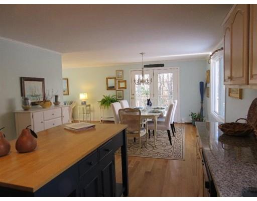 33 Russell Rd, Mashpee, MA 02649 photo 8