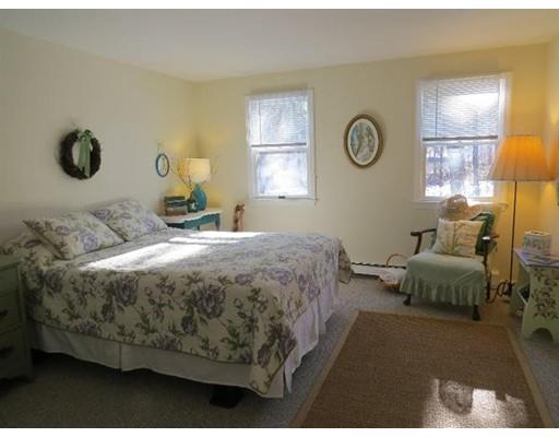 33 Russell Rd, Mashpee, MA 02649 photo 10